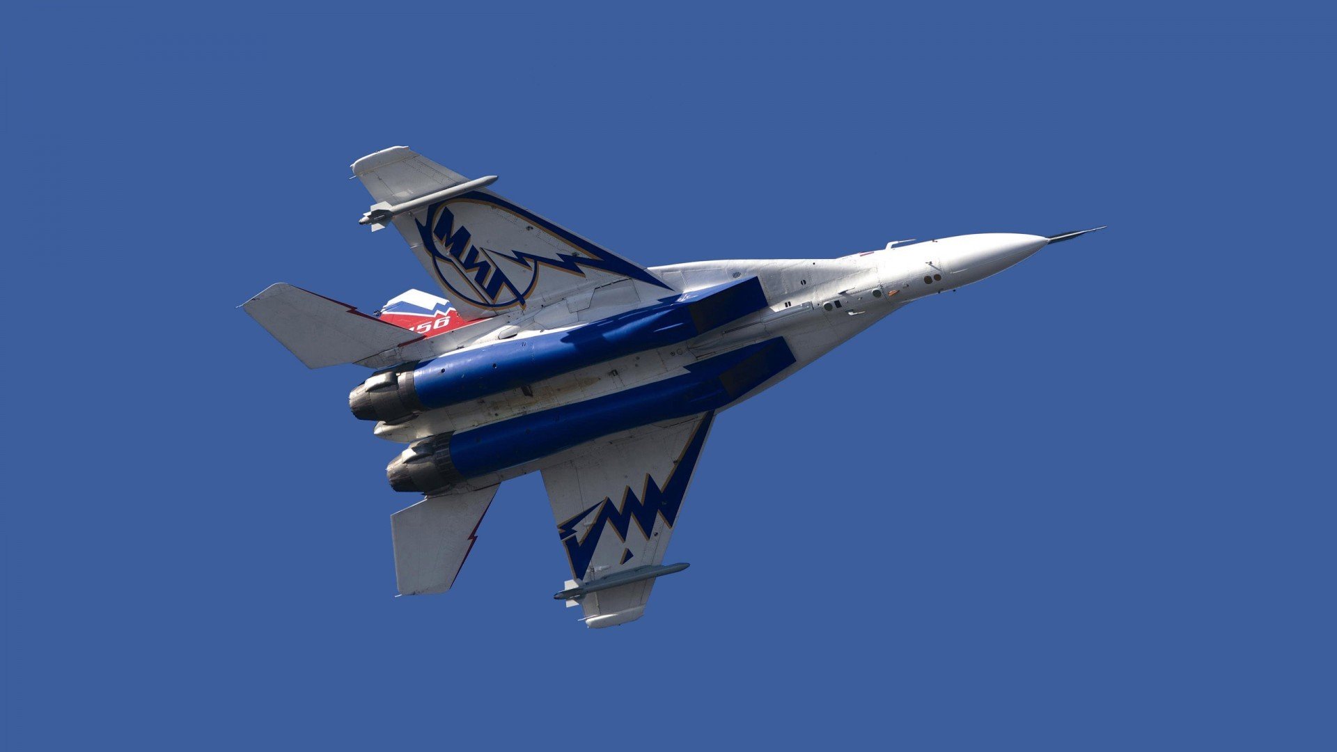 九游游戏中心官网-职业球员顶薪待遇是否合理反映能力差异，足球顶薪球员